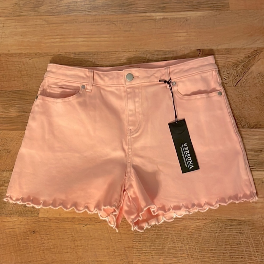 VERSONA Scalloped Hem Modern Rise Size 10
